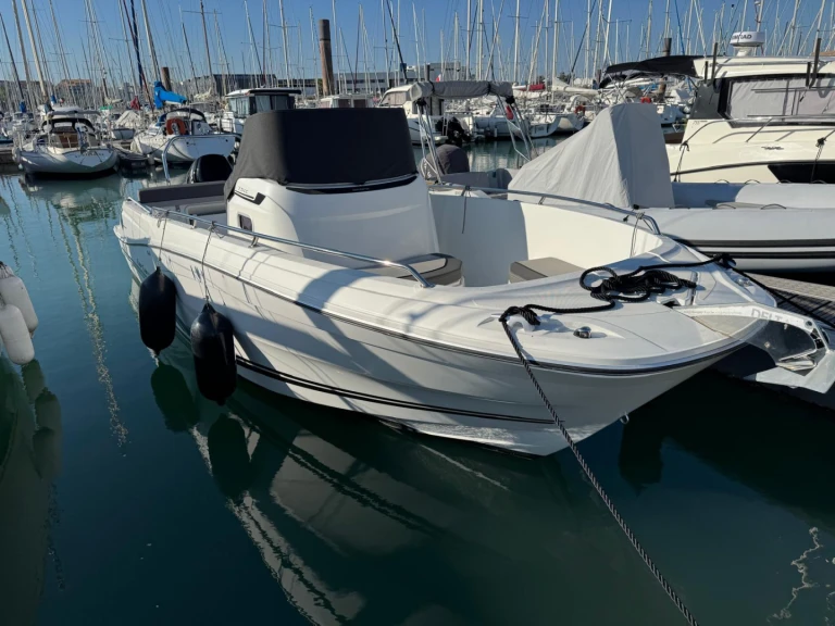 Motorówka do wynajmu w La Rochelle w najlepszej cenie