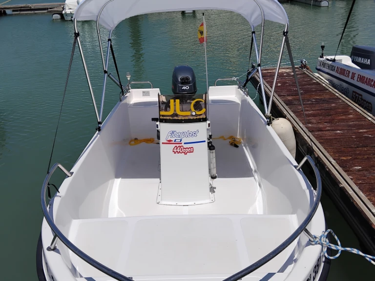 Wynajem w Hiszpania- FIBERPLAST  440 Open  na SamBoat