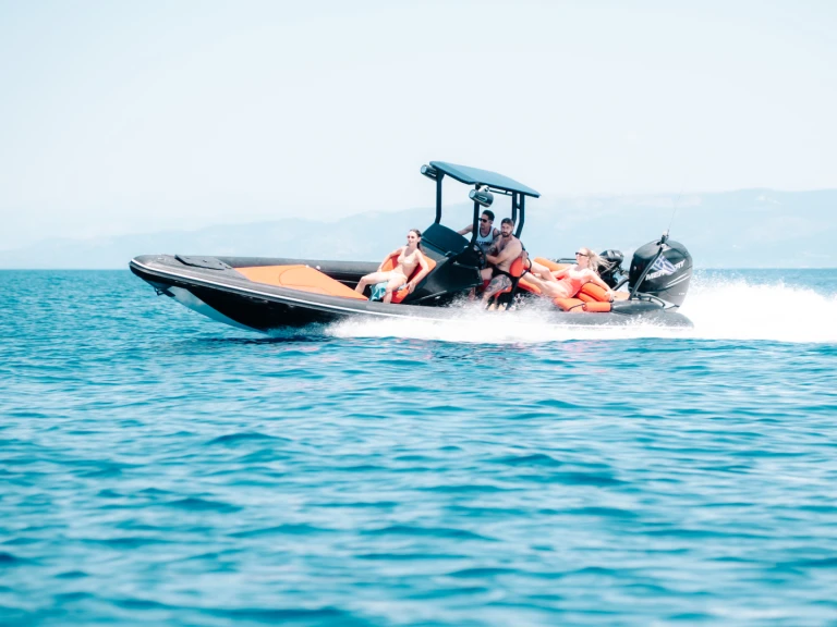 Wynajmij Technohull 888 w Preveza