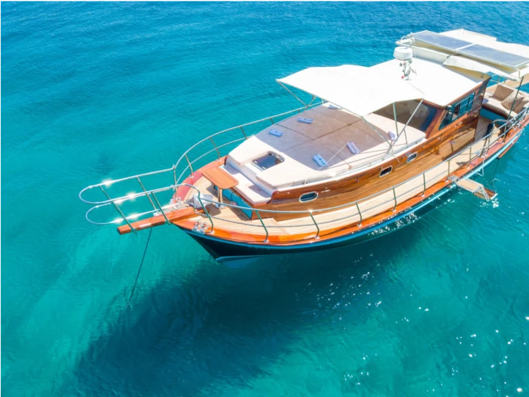 Wynajem łodzi Hand Made Wood Motorboat w Bodrum na SamBoat 