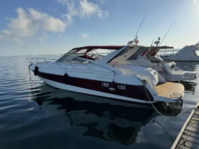 Cranchi Endurance 39 między profesjonalistami a osobami prywatnymi w Porto turistico Marsala