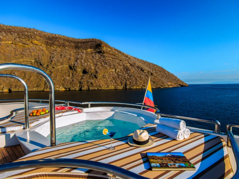  Catamaran - Treasure między profesjonalistami a osobami prywatnymi w Puerto Baquerizo Moreno