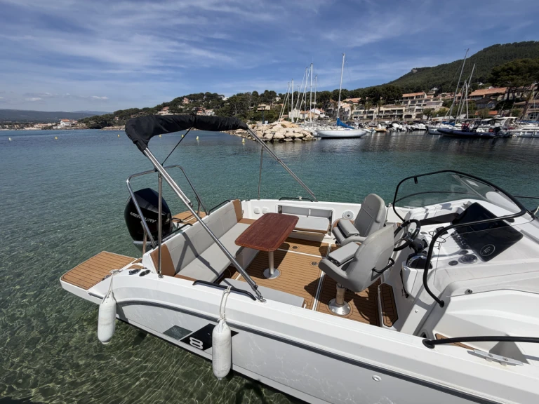 Wynajem w La Madrague- Bénéteau Flyer 8 SUNdeck na SamBoat