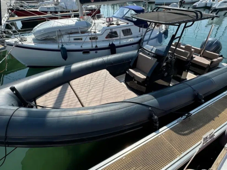 Wynajmij Łódż półsztywna z lub bez skippera Sea Water w Grand Piquey