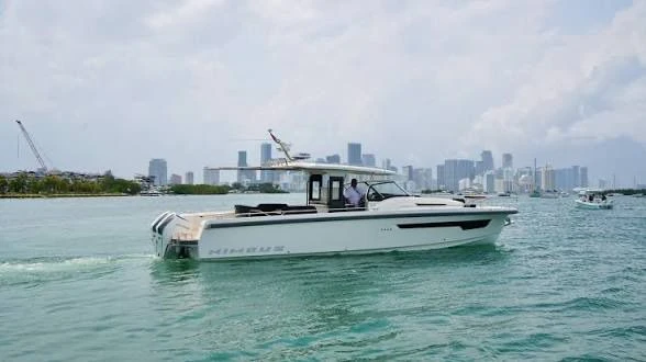 Wynajem łodzi West Palm Beach tanio T11