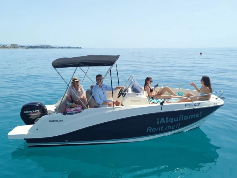 Wynajmij Motorówka z lub bez skippera Quicksilver w Hiszpania