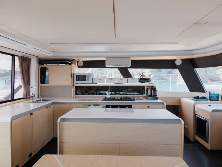 Wynajmij Katamaran z lub bez skippera Fountaine Pajot w Cannigione