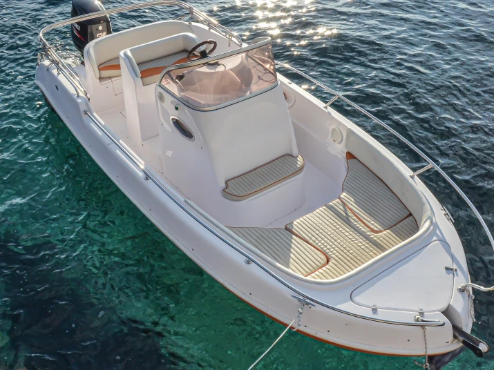 Wynajem łodzi Marino Aphordite 650 w Hvar na SamBoat 