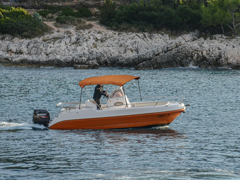 Wynajem łodzi Marino Aphordite 650 w Hvar na SamBoat 
