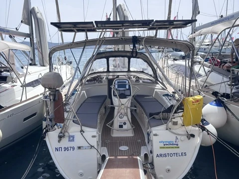 Wynajmij Bavaria Bavaria 38 Cruiser w Lavrio