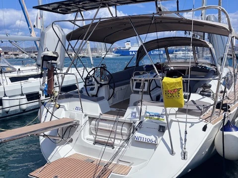 Wynajmij Jeanneau Jeanneau 53 w Lavrio