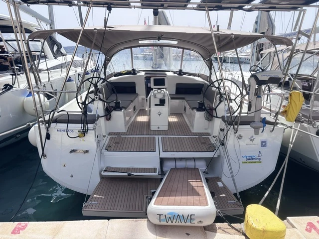 Wynajmij Jeanneau Sun Odyssey 490 w Lavrio