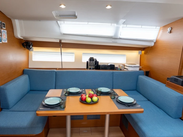 Wynajem łodzi Jeanneau Sun Odyssey 490 w Male na SamBoat 
