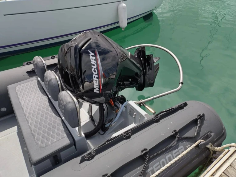 Wynajmij  3D TENDER - PATROL 6 w Saint-Quay-Portrieux