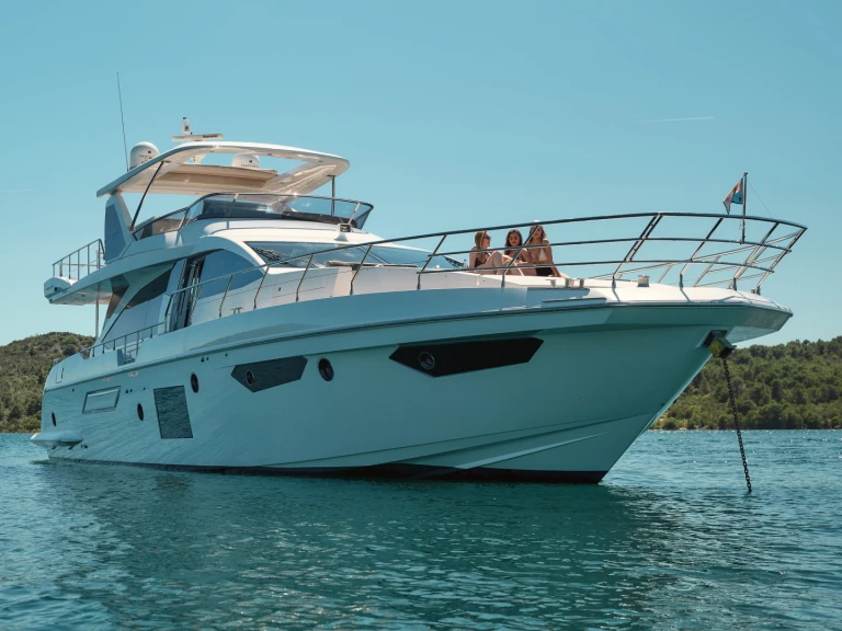 Wynajem łodzi Azimut Azimut 72 w Trogir na SamBoat 