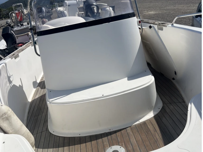 Wynajmij Pacific Craft Pacific Craft 550 Open w Saint-Florent