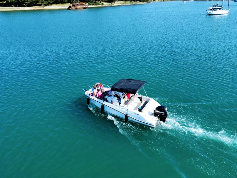 Wynajem łodzi Quicksilver Activ 675 Sundeck w Medulin na SamBoat 