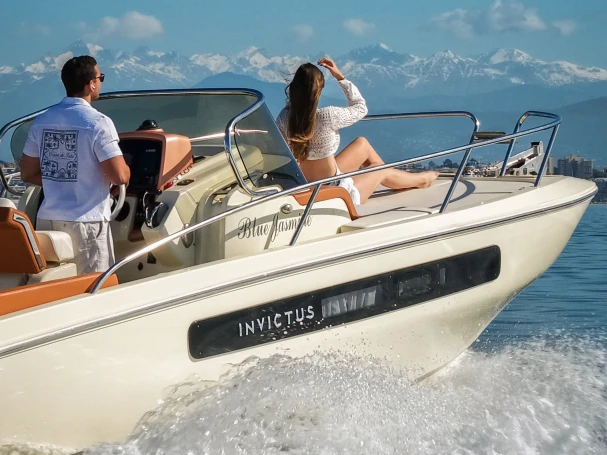Wynajem łodzi Invictus  Invictus 240 CX w Mandelieu-la-Napoule na SamBoat 