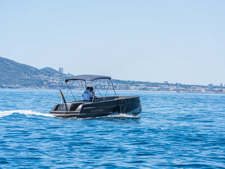 Wynajmij VanVossen Tenders TENDER SPORT 777 w Hiszpania