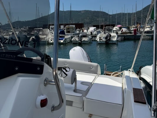 Wynajem Motorówka w La Spezia - Trimarchi Trimarchi 57 S day