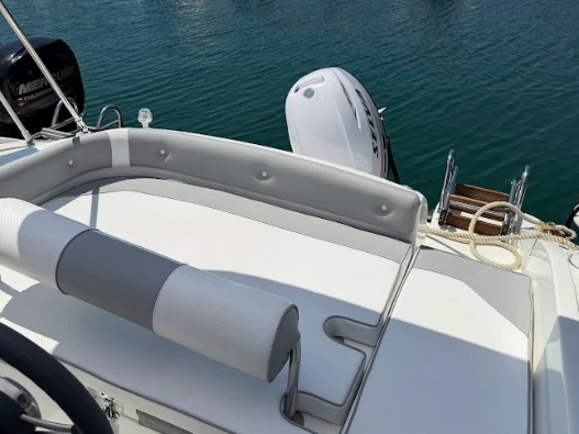 Wynajmij Motorówka z lub bez skippera Trimarchi w La Spezia