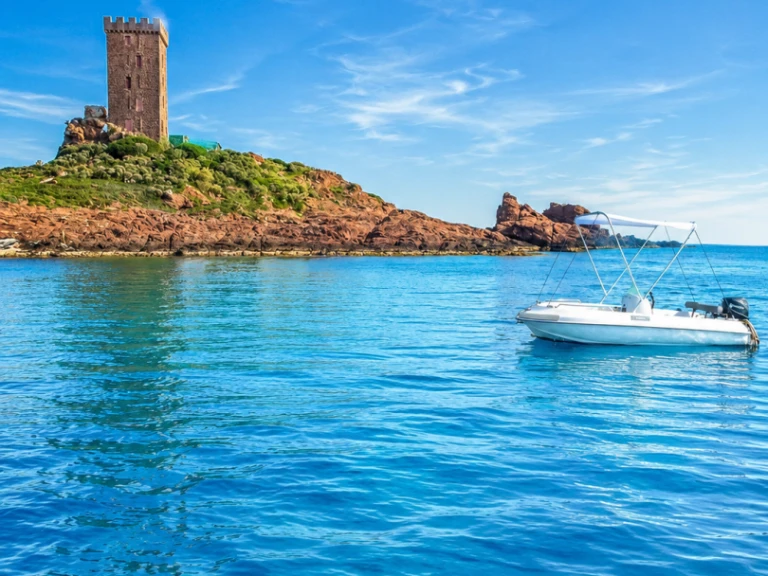 Wynajem łodzi Jeanneau Cap Camarat 515 w Saint-Raphael na SamBoat 