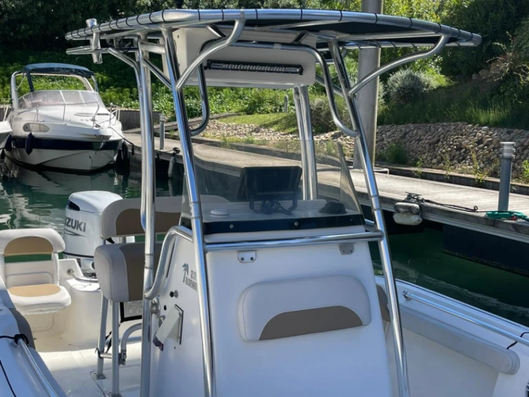 Wynajem Motorówka Key-West z patentem 
