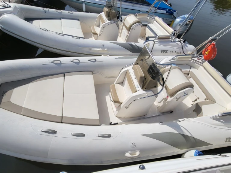 Wynajem Łódż półsztywna w Hyeres - Capelli Tempest 626