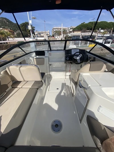 Wynajem w Marsylia- Bayliner VR6 na SamBoat