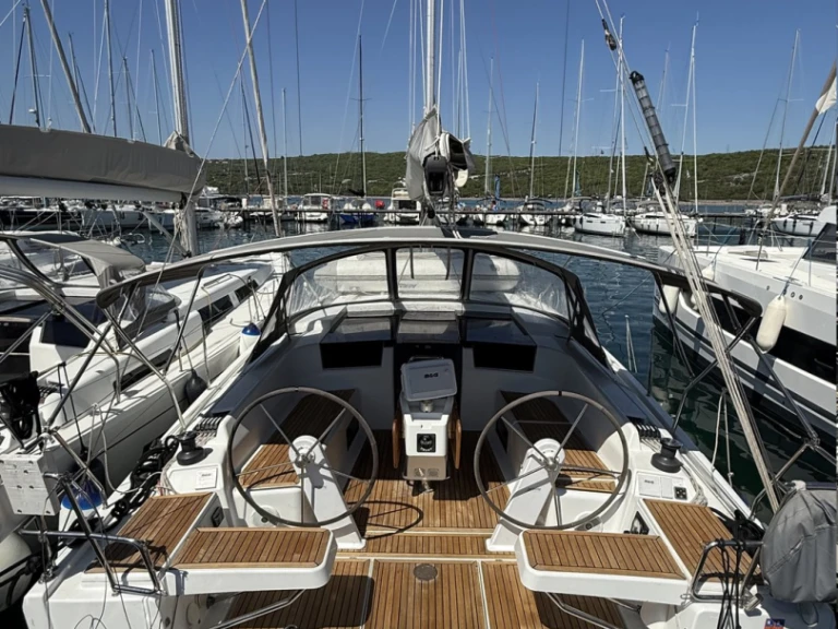 Wynajem Żaglowiec w Punat - Hanse Hanse 418