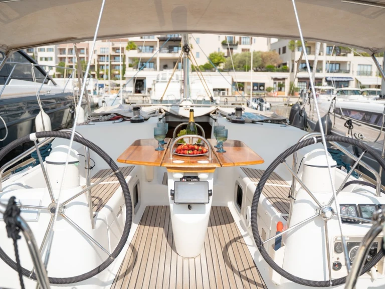 Wynajem Żaglowiec w Tivat - Jeanneau Sun Odyssey 40.3