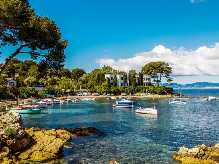 Wynajmij Motorówka z lub bez skippera Ferretti w Cannes