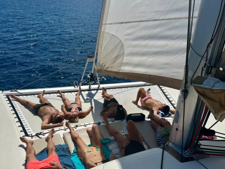 Wynajem Katamaran w Ibiza Town - Fountaine Pajot Helia 44