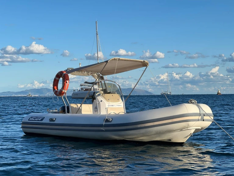 Wynajmij Valiant Valiant 550 Classic w Torre Annunziata