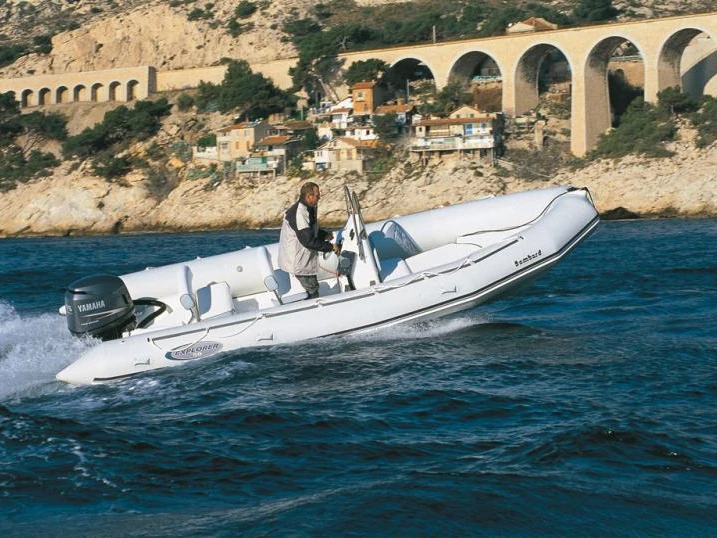 Wynajem łodzi Bombard Explorer 640 w Concarneau na SamBoat 