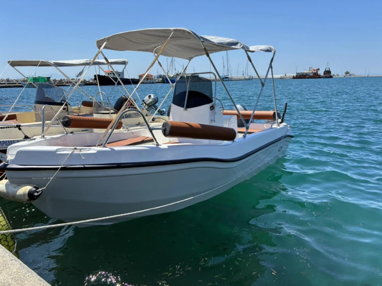 Wynajem Motorówka Athrakiboats z patentem 