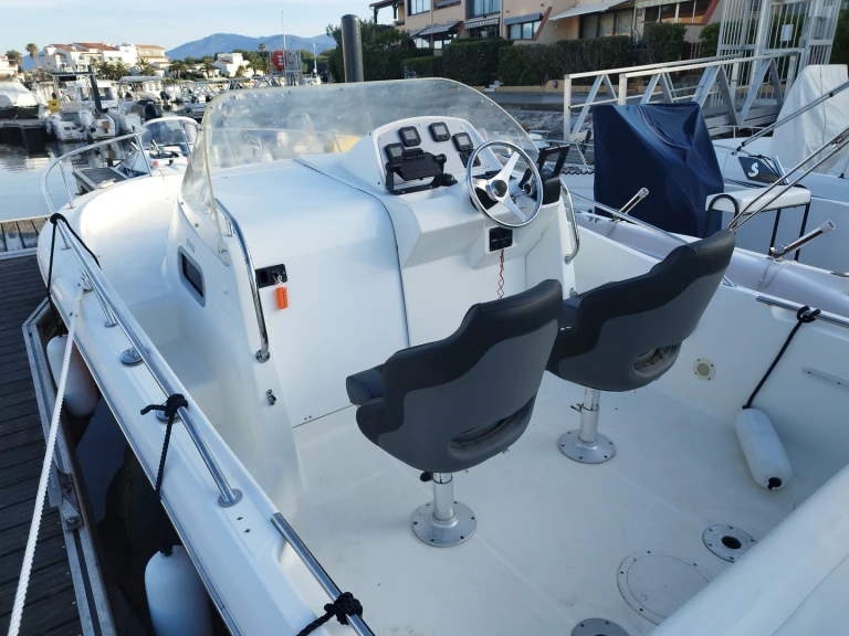 Wynajem Motorówka w Saint-Cyprien - White Shark White Shark 248