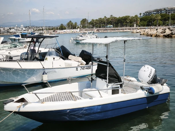 Wynajmij Motorówka z lub bez skippera Rascala w Cannes