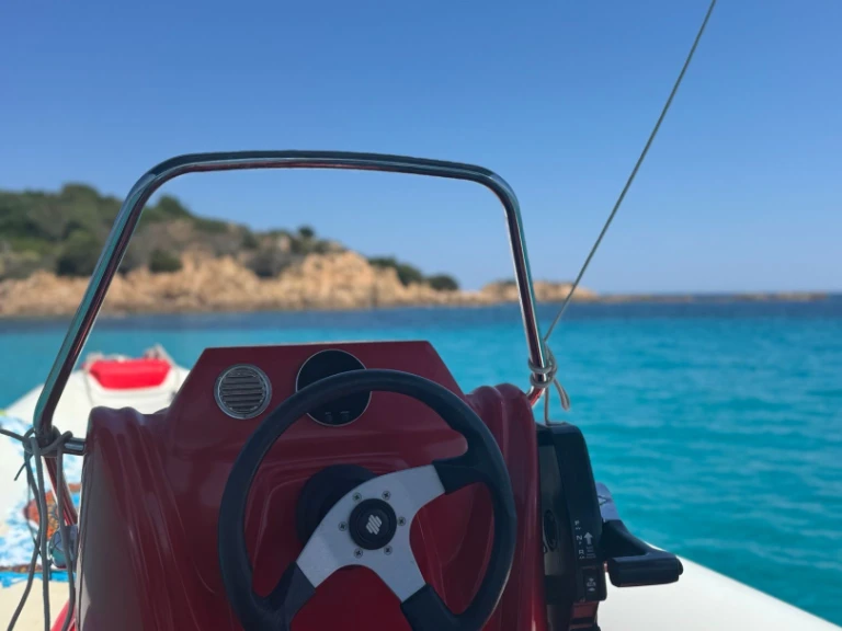Wynajem Motorówka w Porto Rotondo - Magnus 6.20
