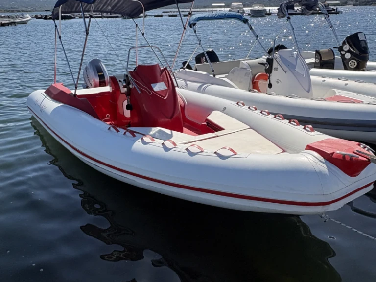 Wynajem łodzi Magnus 6.20 w Porto Rotondo na SamBoat 