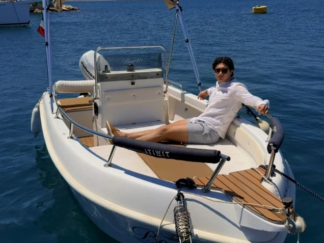 Wynajmij Motorówka z lub bez skippera Arkos w Taranto