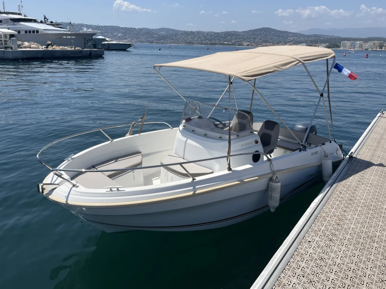 Wynajmij Motorówka z lub bez skippera Jeanneau w Antibes