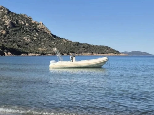 Wynajmij Łódż półsztywna z lub bez skippera Valiant w Porto-Vecchio