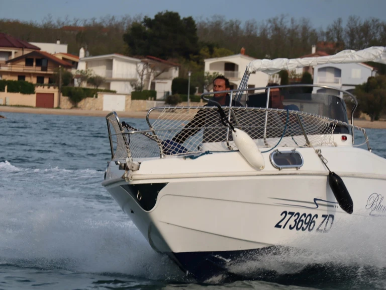 Wynajem łodzi Zaton tanio Bluemax 23 Deck