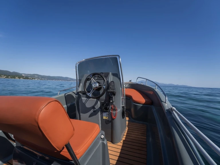 Wynajem łodzi Świat tanio Blu Water 170