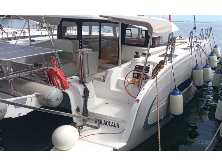 Wynajem łodzi Excess Excess 11 (Cat)/6 cab w Lefkáda na SamBoat 