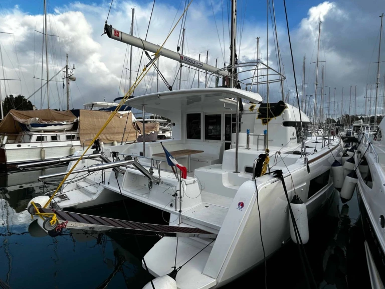 Wynajmij Lagoon Lagoon 40/4 cab w Gouvia