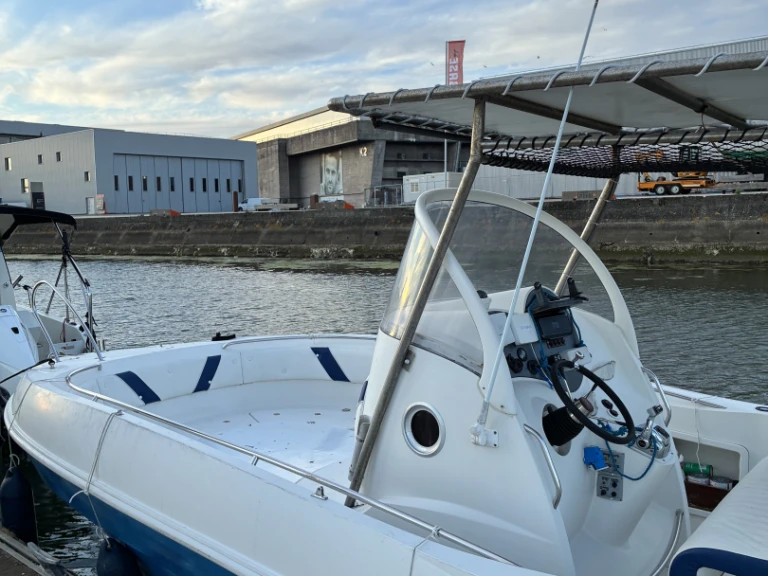Wynajem Motorówka w Lorient - Quicksilver Quicksilver 800 Commander