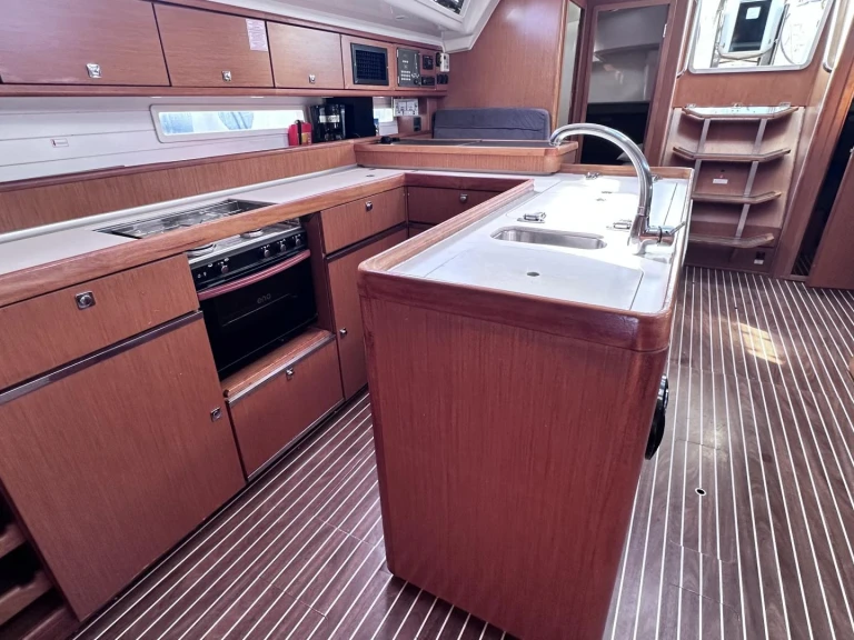 Wynajem łodzi Bavaria Bavaria Cruiser 56 /6cab w Alimos na SamBoat 
