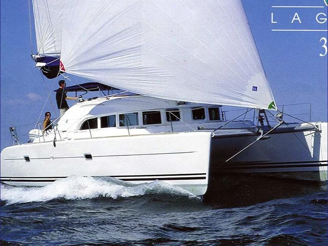 Wynajem łodzi Lagoon Lagoon 380/4 cab w Propriano na SamBoat 